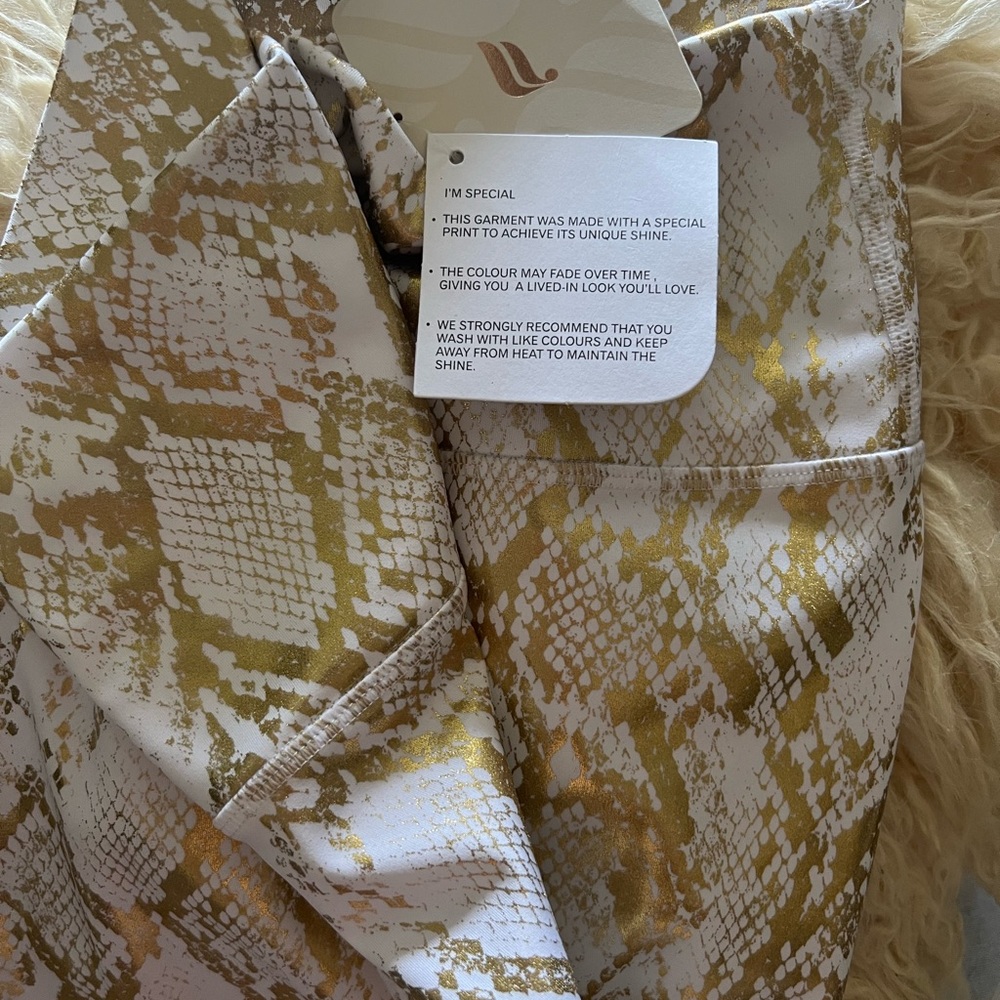 Fabletics - Picture 5 of 6